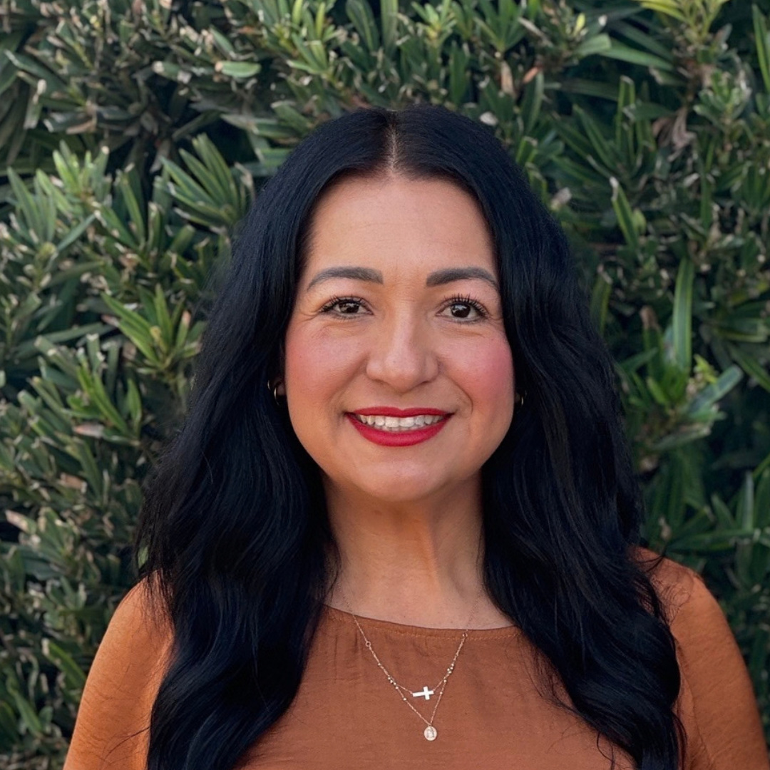 Gina Arreguin, Guest Services Associate